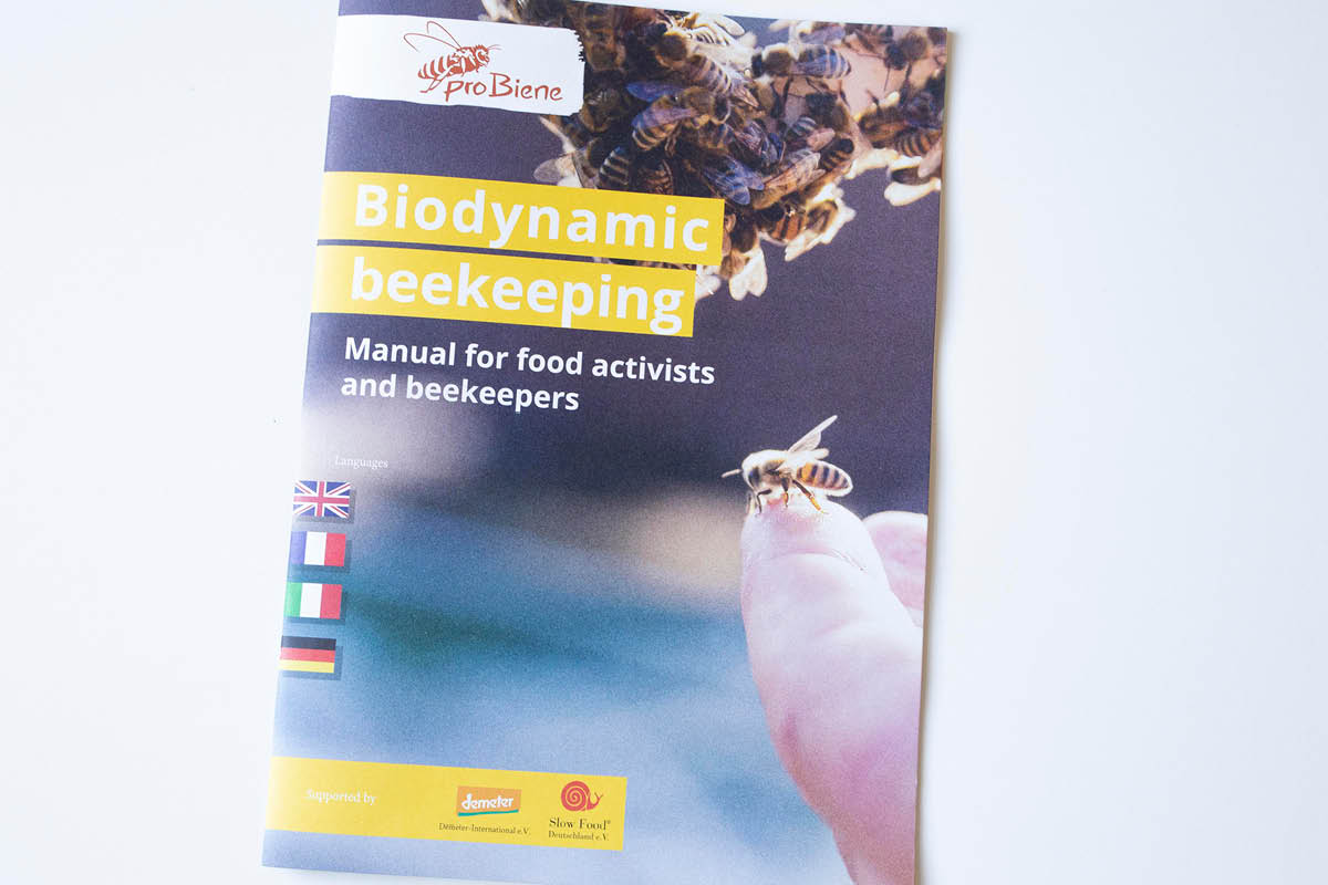 Manual: Biodynamic Beekeeping